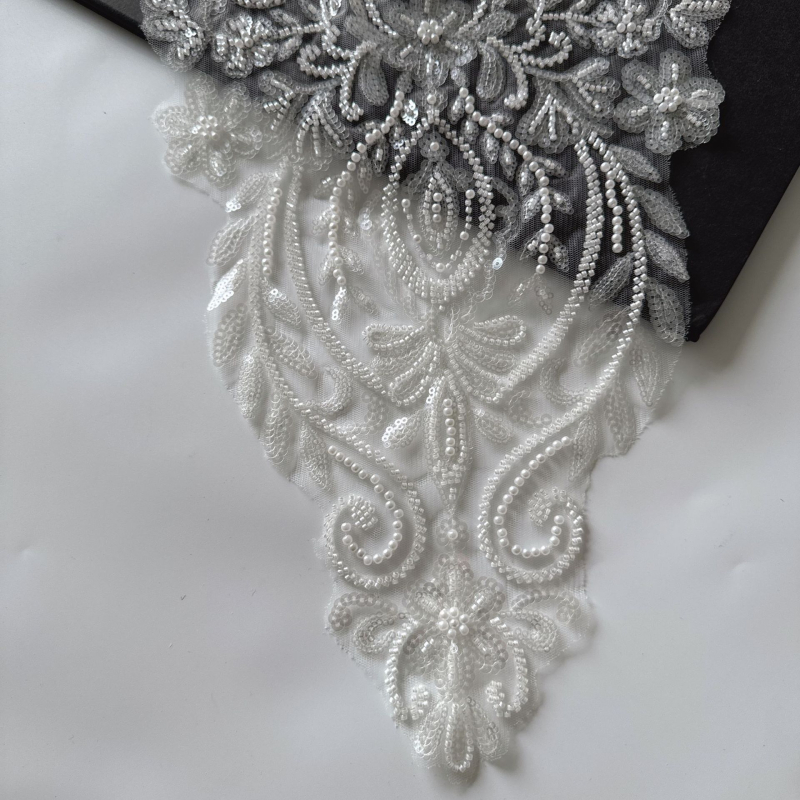 Floare corsaj 3D cu margine dantelată – mărgele din sticlă, rayon și plasă, patch pentru îmbrăcăminte ZH202
