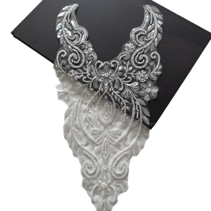 Floare corsaj 3D cu margine dantelată – mărgele din sticlă, rayon și plasă, patch pentru îmbrăcăminte ZH202