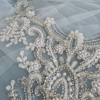 Floare guler cu mărgele din sticlă | Mărgele din sticlă, rayon și plasă | Pentru rochii de mireasă