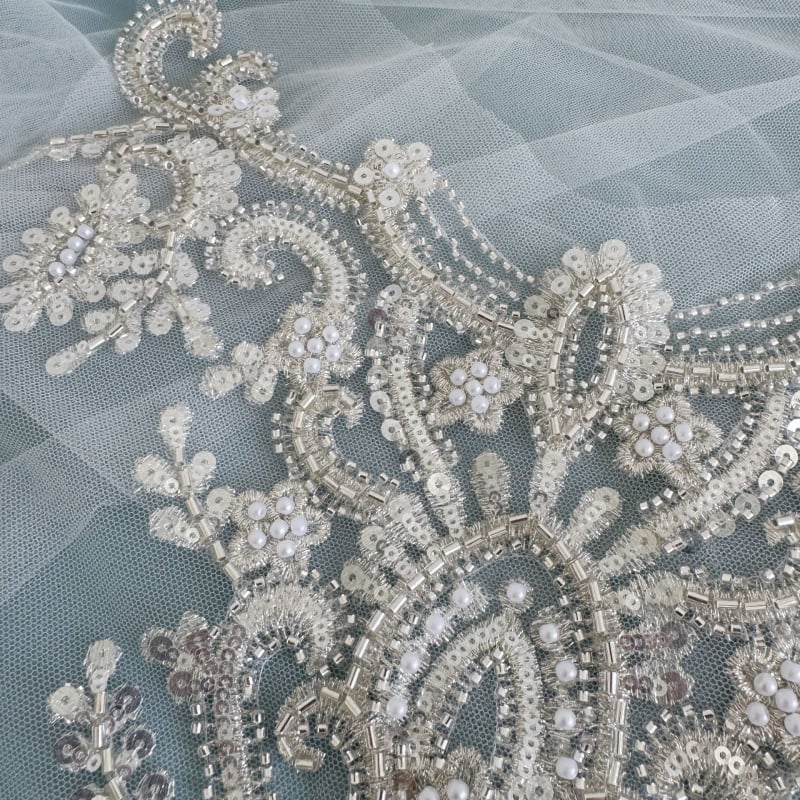 Floare guler cu mărgele din sticlă | Mărgele din sticlă, rayon și plasă | Pentru rochii de mireasă