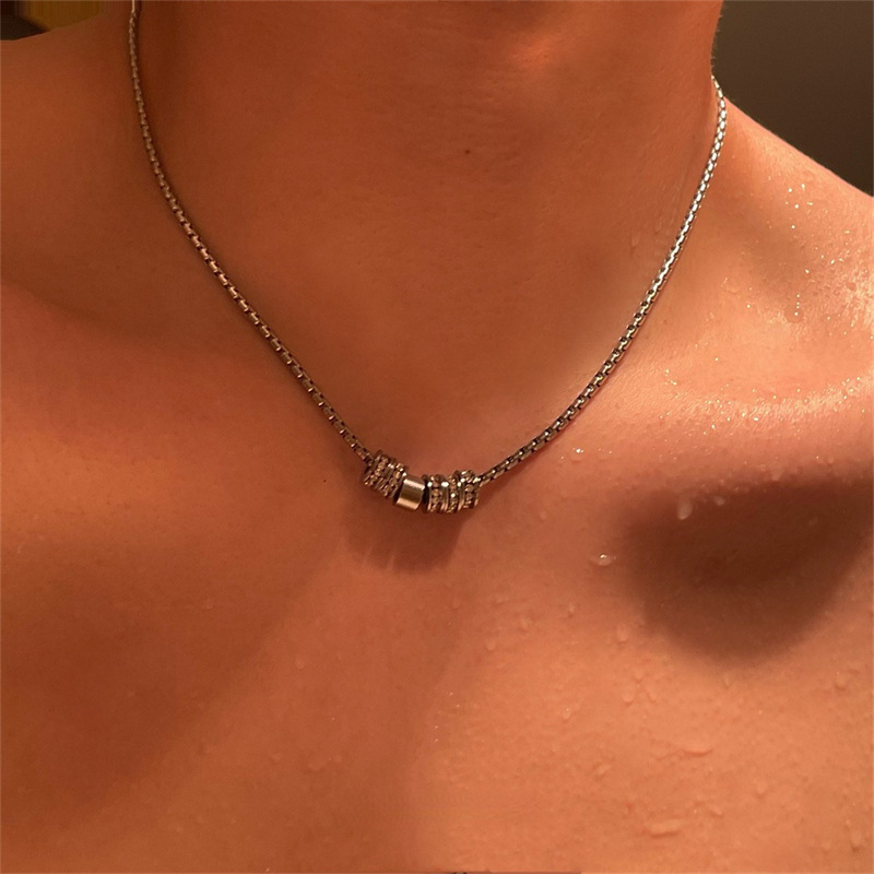 Unisex κολιέ από τιτάνιο ατσάλι με γεωμετρικό κυκλικό κρεμαστό, αλυσίδα με σφαιρίδια, ηλεκτροπλατιωμένη επίστρωση, κρεμαστό από χαλκό