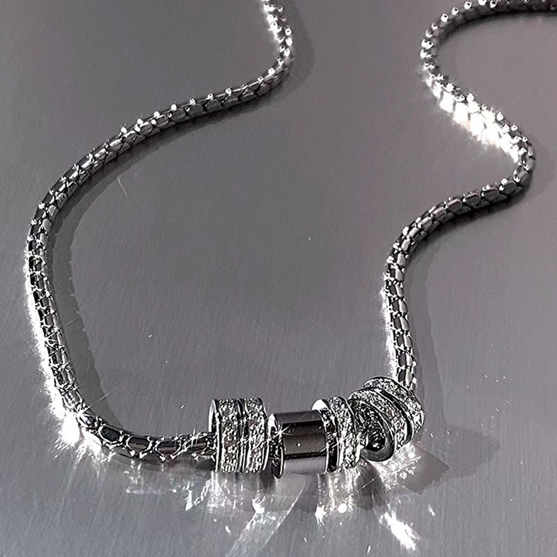 Unisex κολιέ από τιτάνιο ατσάλι με γεωμετρικό κυκλικό κρεμαστό, αλυσίδα με σφαιρίδια, ηλεκτροπλατιωμένη επίστρωση, κρεμαστό από χαλκό