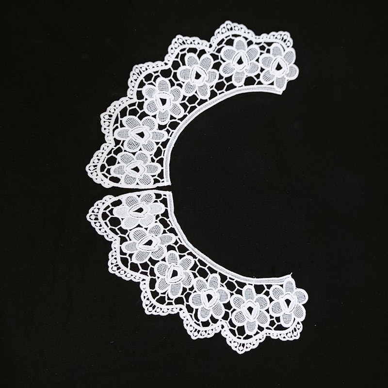 Tej-selyem dantellás gallér hímzett virággal, leválasztható, üreges dizájn