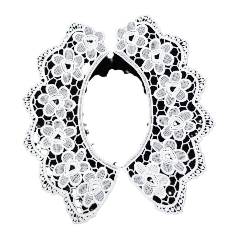 Tej-selyem dantellás gallér hímzett virággal, leválasztható, üreges dizájn