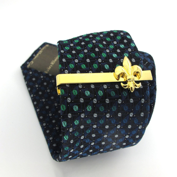 Rézből készült mandzsettagombok, karikatúraszerű uniszex stílus, elektroplattolt bevonat, komlóvirág motívum, különálló csomagolásban