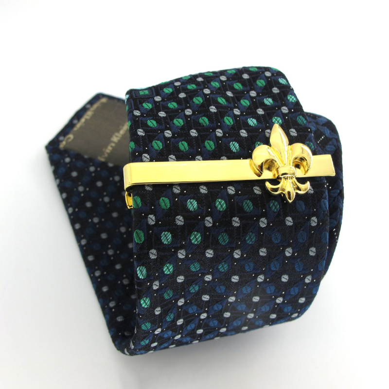 Rézből készült mandzsettagombok, karikatúraszerű uniszex stílus, elektroplattolt bevonat, komlóvirág motívum, különálló csomagolásban