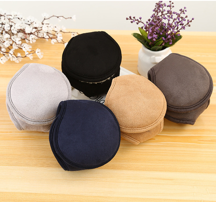 Sulgveõetud seamisnahkkõrvakaitsmed plüüsvoodriga, selja-kandmise stiil, monokromaatne muster