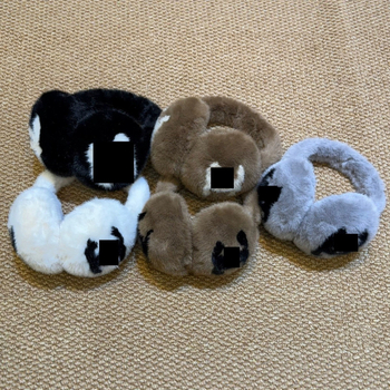 Plüütsist kõrvakaitsed naistele – kokkupandavad, külmumise vastu, välitingimusteks talvel