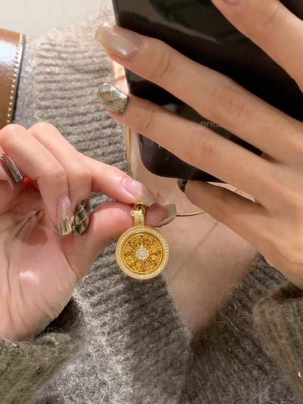 Colier cu pandantiv din cupru, busolă cu opt comori, formă geometrică, placare electroplatinată, lanț standard, primăvara 2025