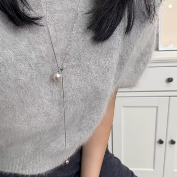 Colier cu pandantiv din perle artificiale, lanț tip șarpe, lungime reglabilă 61–70 cm, electroplacat, stil geometric-sport