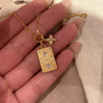 Colier cu pandantiv geometric în formă de trifoi cu patru foi, accente din alamă, lanț din cupru ecologic, lanț obișnuit, lansare toamnă 2025, stil nișă, stil personalizat