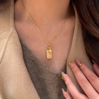 Colier cu pandantiv geometric în formă de trifoi cu patru foi, accente din alamă, lanț din cupru ecologic, lanț obișnuit, lansare toamnă 2025, stil nișă, stil personalizat