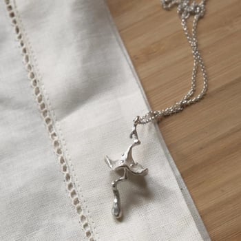 Colier cu pandantiv ciupercă, stil retro și design de nișă (Cupru; electroplacare; Lanț normal; Circumferință 41–50 cm; Tendință personalizată)