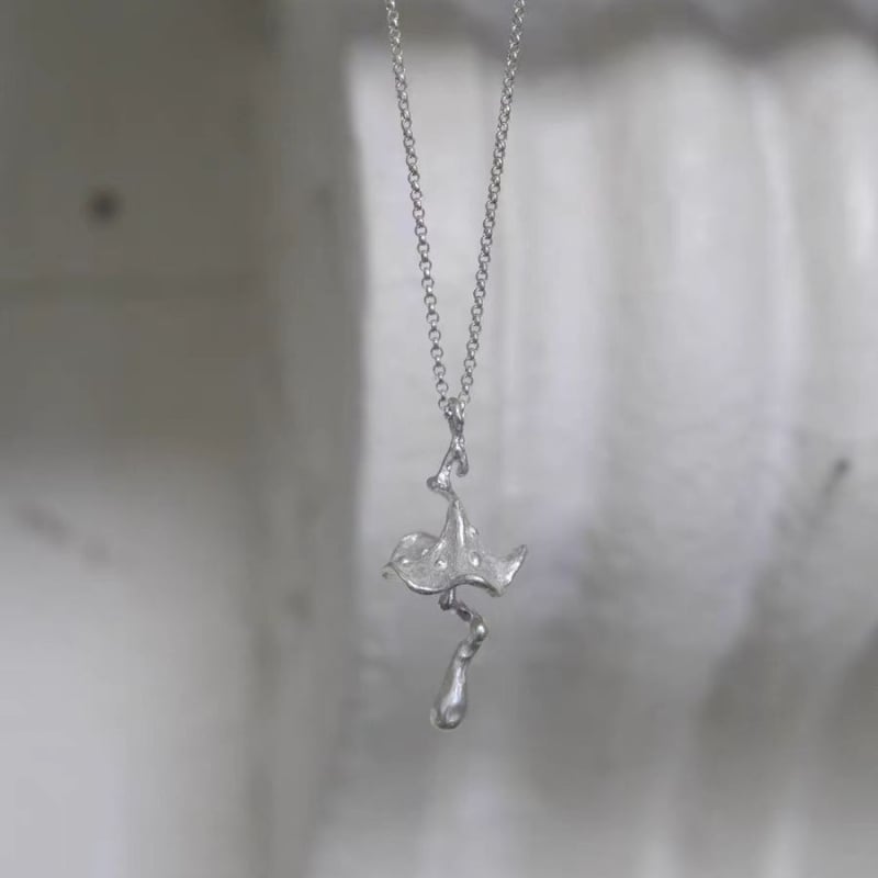 Colier cu pandantiv ciupercă, stil retro și design de nișă (Cupru; electroplacare; Lanț normal; Circumferință 41–50 cm; Tendință personalizată)