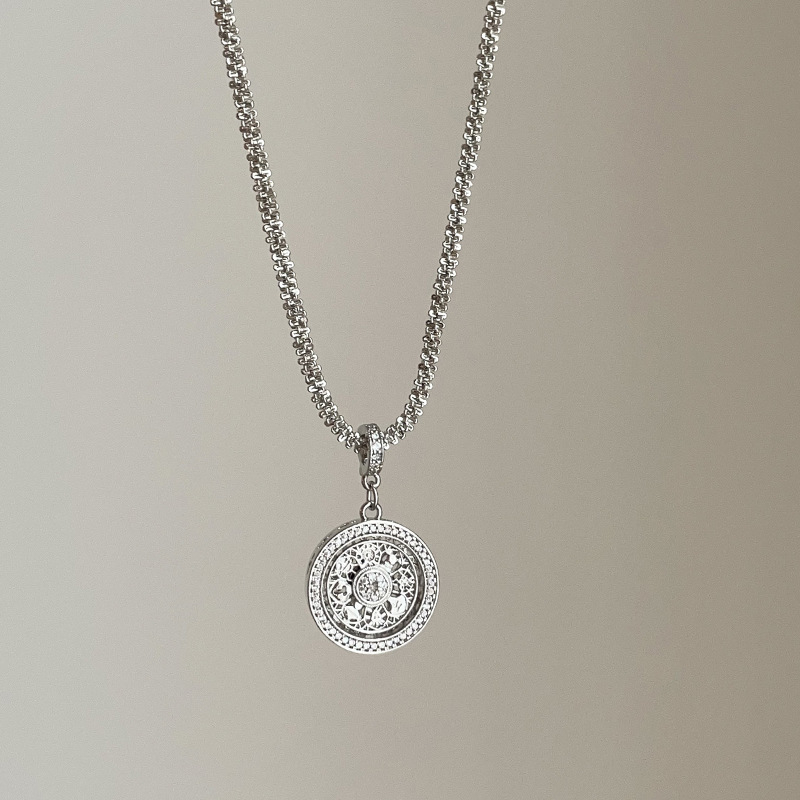 Colier metalic pentru femei cu busolă rotativă cu opt comori, lanț obișnuit