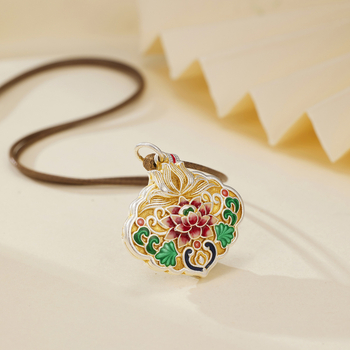 Medálos nyaklánc: geometrikus réz, lótusz zománc, édes stílus, 2025 tavaszi kiadás