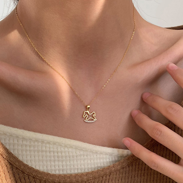 Colier din argint S925 cu cal zodiacal, lanț O, placare electrolitică, greutate 1,6 g