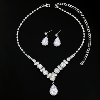 Set ogrlice i naušnica, cvjetni motiv, privjesak od cirkona, duljina 41–50 cm
