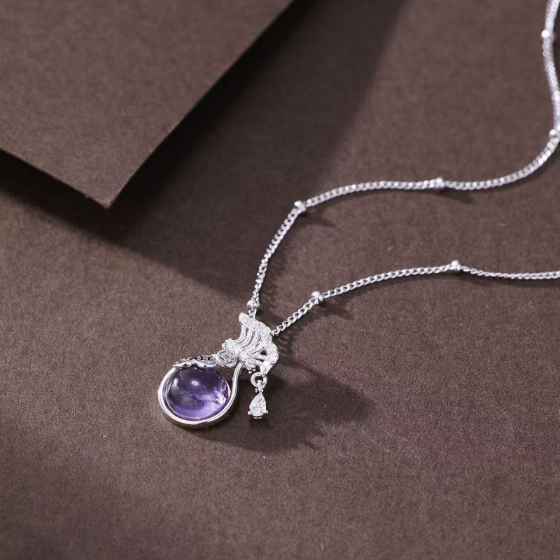 Colier din argint S925 cu pandant geometric, cristale încrustate, lanț lateral, stil medieval literar retro