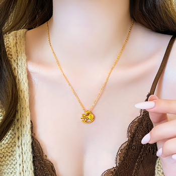 Ogrlica s konjićem u obliku novčića, bakar, elektroplating, običan lanac, duljina 51–60 cm, jesen 2025, Old Money stil