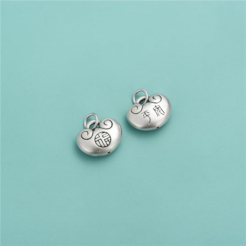 Pandantiv din Argint Pur S999, 3D Lacăt Norocos