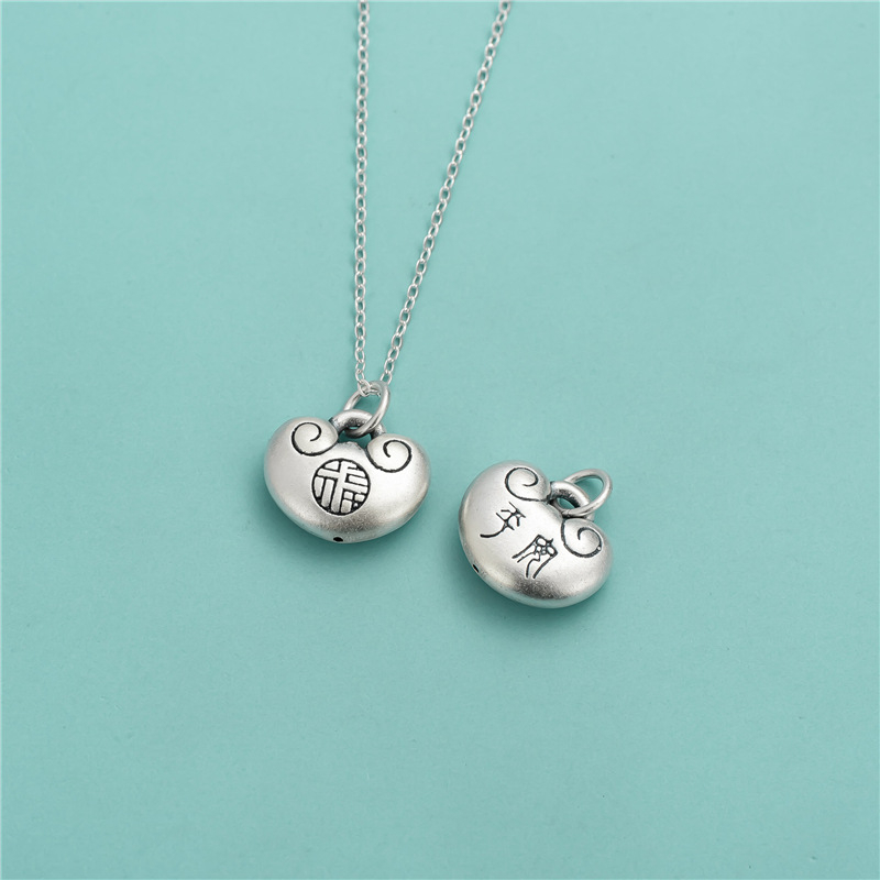 Pandantiv din Argint Pur S999, 3D Lacăt Norocos