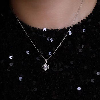 Colier Star Misty – design japonez retro, pandantiv din cupru cu perlă de mamă, lanț încrucișat, tratament cu diamant