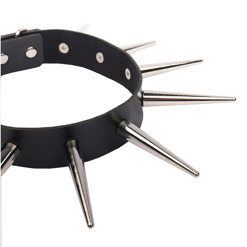 Изкуствена кожа нашийник с панк геометрия, сплавна висулка и регулярен синџир