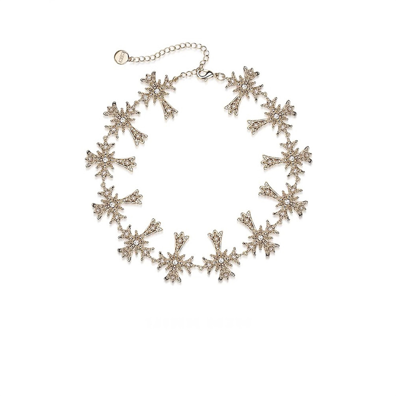 Имитационни перли колар чокър с клавикуларна верижка и кръстова висулка