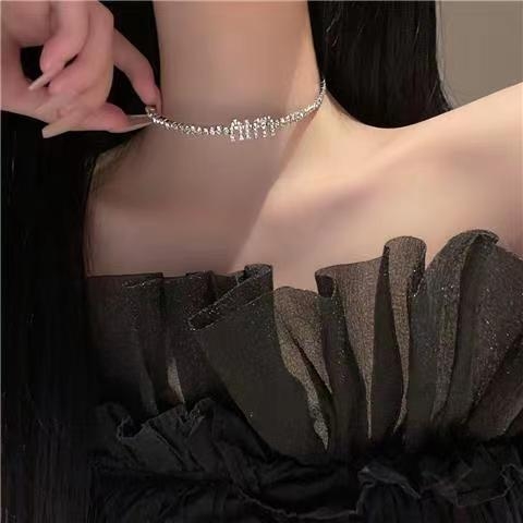 Κολιέ λαιμού με γράμματα και στρας, στριφογυριστή αλυσίδα, unisex, έως 30 cm, μόδα κοσμήματα