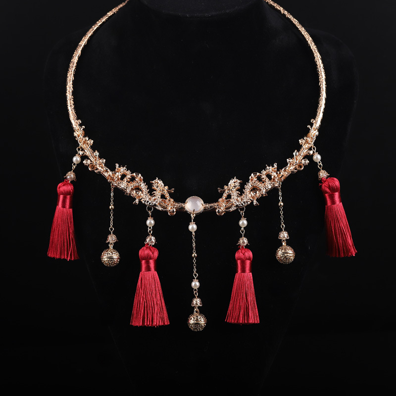 Метално колие-яка с многослоена мънисто-верига и висулка с цветна глазура