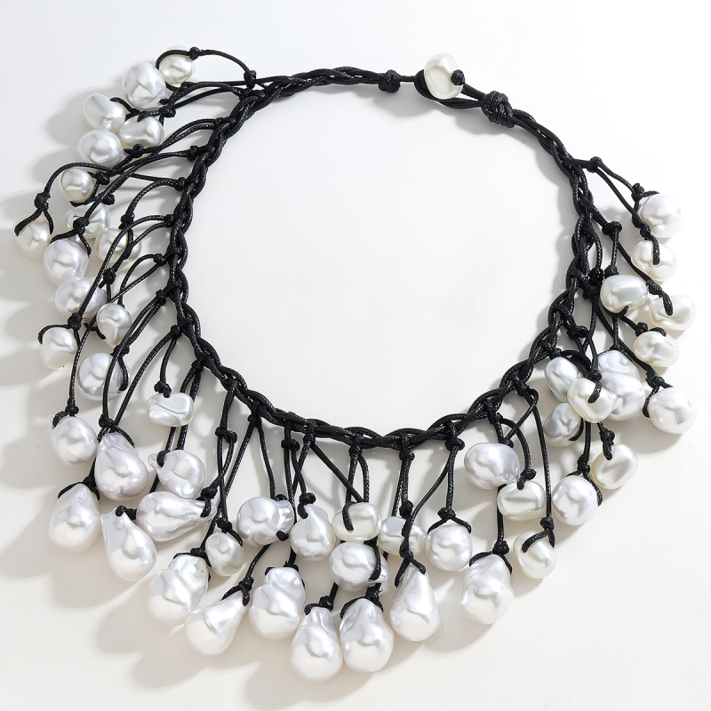 Κολιέ με τεχνητά μαργαριτάρια — γεωμετρικός σχεδιασμός, με τοποθετημένα μαργαριτάρια, αλυσίδα από μαργαριτάρια, για γυναίκες, Άνοιξη 2025