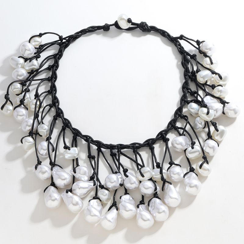 Κολιέ με τεχνητά μαργαριτάρια — γεωμετρικός σχεδιασμός, με τοποθετημένα μαργαριτάρια, αλυσίδα από μαργαριτάρια, για γυναίκες, Άνοιξη 2025