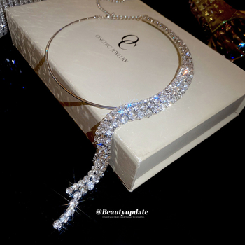 Диамантено обсипано колие с кръгъл пискюл, регулируемо до 30 см, медна основа, висулка с кристали, геометричен дизайн, луксозен стил за жени