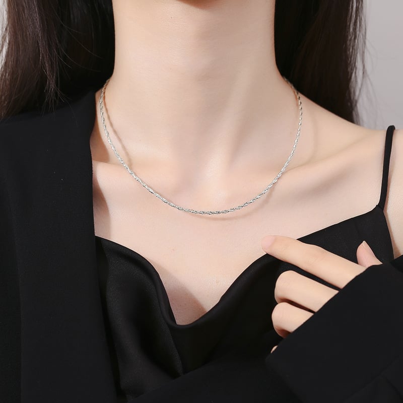 Colier din argint 925 cu lanț răsucit, pandantiv din argint 925, aproximativ 6 g, brand In the prime of life