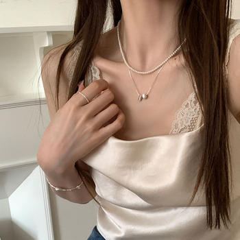 Colier: metal lustruit, perle sferice, dublu strat, formă geometrică, lanț obișnuit (Material: Metal, Finisaj: Electroplacare, Pandant: sidef, Formă: Geometrică, Lanț: Lanț normal)