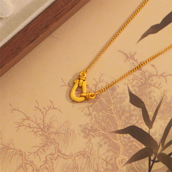 Colier pentru femei – Cataramă în formă de potcoavă, cupru, pandantiv geometric U, lanț lateral, 40 cm + extensie 5 cm