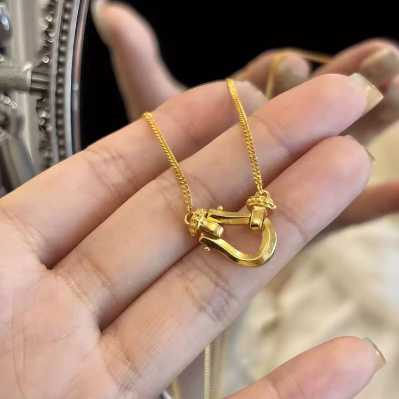 Colier pentru femei – Cataramă în formă de potcoavă, cupru, pandantiv geometric U, lanț lateral, 40 cm + extensie 5 cm