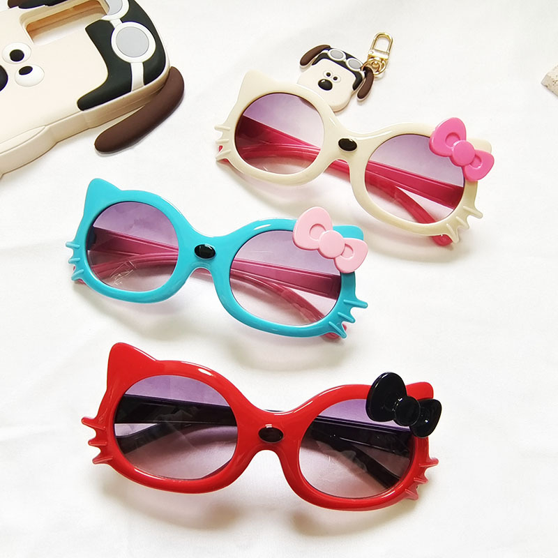 Blue Ocean dječje sunčane naočale u obliku mačjih očiju, UV400 zaštita, kompletan okvir od smole, leće od polikarbonata, bez polarizacije