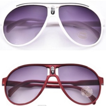 Dječje sunčane naočale – vintage retro stil, UV400 zaštita, cijeli okvir, leće AC, okvir PC; pogodne za vanjske aktivnosti, putovanja i sport.