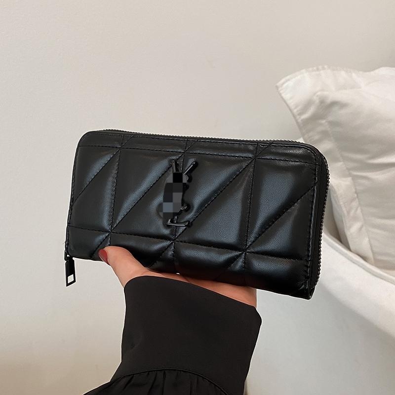 Portofel lung cu broderie rombi, model geometric, material PU, căptușeală PU, numeroase compartimente pentru carduri, compartiment mare pentru bancnote, lansare 2025