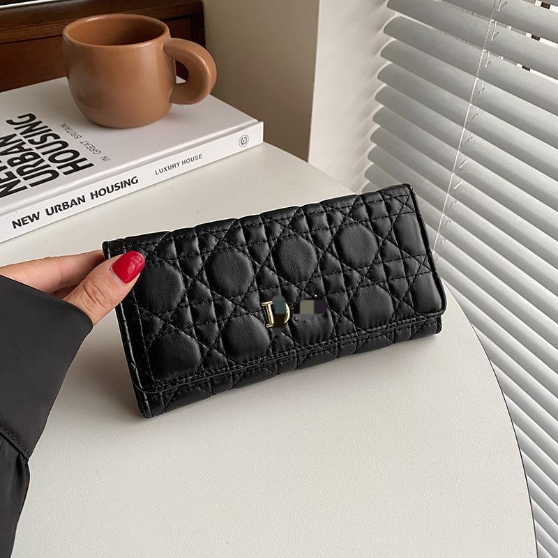 Portofel lung cu broderie rombi, model geometric, material PU, căptușeală PU, numeroase compartimente pentru carduri, compartiment mare pentru bancnote, lansare 2025