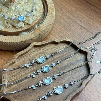 Brățară cu acvamarin – cap de pisică, accesoriu feminin drăguț pentru mână, cu pietre prețioase, lanț ușor de lux, primăvara 2025