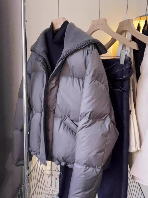 Zimski kaput s pamučnim punilom, siva, za žene nižeg rasta, srednje duljine, rever ovratnik, zatvarač, inspiriran Chanel stil