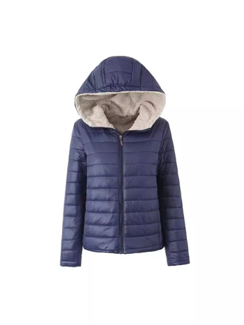 Geacă de damă cu glugă, groasă, umplutură din bumbac imitat mătase, țesătură poliester, lungime 50–65 cm, mâneci lungi