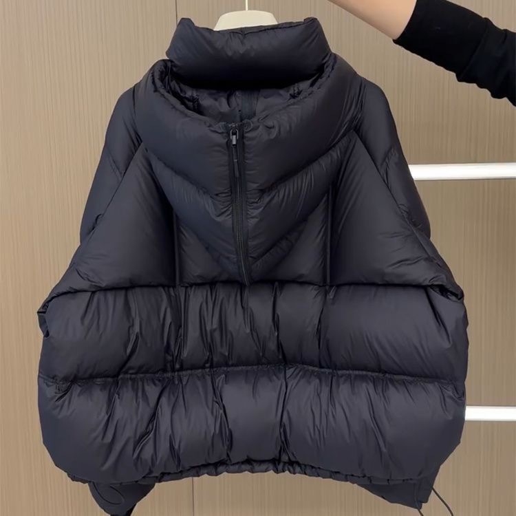 Ženska pamučna jakna s kapuljom i patentnim zatvaračem, duljina 50–65 cm, proljeće 2025, casual stil