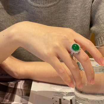 Állítható cabochon jáde gyűrű, ovális alak