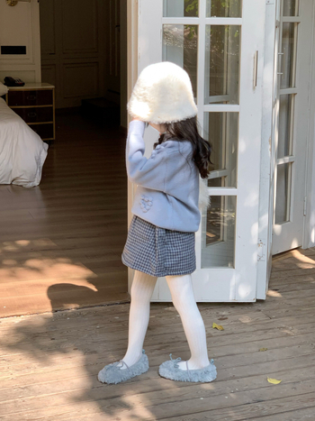 Pulover tricotat pentru copii, stil coreean, cu căptușeală din bumbac și fustă în carouri, iarna 2025, pentru copii 3–8 ani, țesătură moale tratată, material principal acrilic 45%