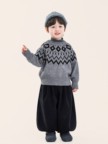 Gyermekeknek készült pulóver diamantszövet mintával, kerek nyakú, koreai stílus, akril-nylon-poliészter keverék anyag (49% akril, 21% nylon, 30% poliészter), hosszú ujjú, 3–8 éveseknek, téli szezon