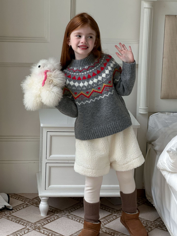 Pulover tricotat pentru fete, jacquard gros, iarnă 2025, guler rotund, mâneci lungi, pentru 3-8 ani.